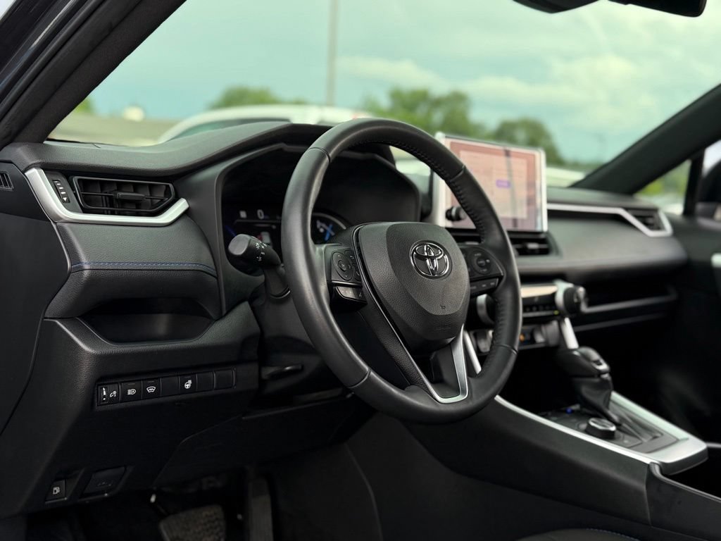 Used 2024 Toyota RAV4 SE w/ Weather Package AWD/4WD image 16