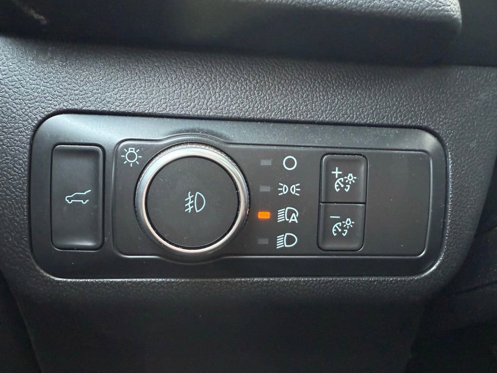 Certified 2022 Ford Escape Titanium w/ Class II Trailer Tow Package image 23