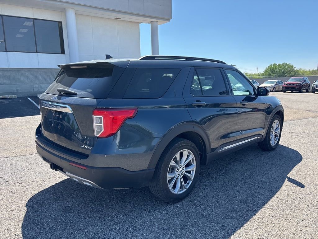 Certified 2023 Ford Explorer XLT w/ Equipment Group 202A image 7