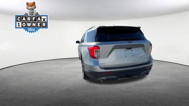 Certified 2023 Ford Explorer XLT w/ Equipment Group 202A AWD/4WD image 8