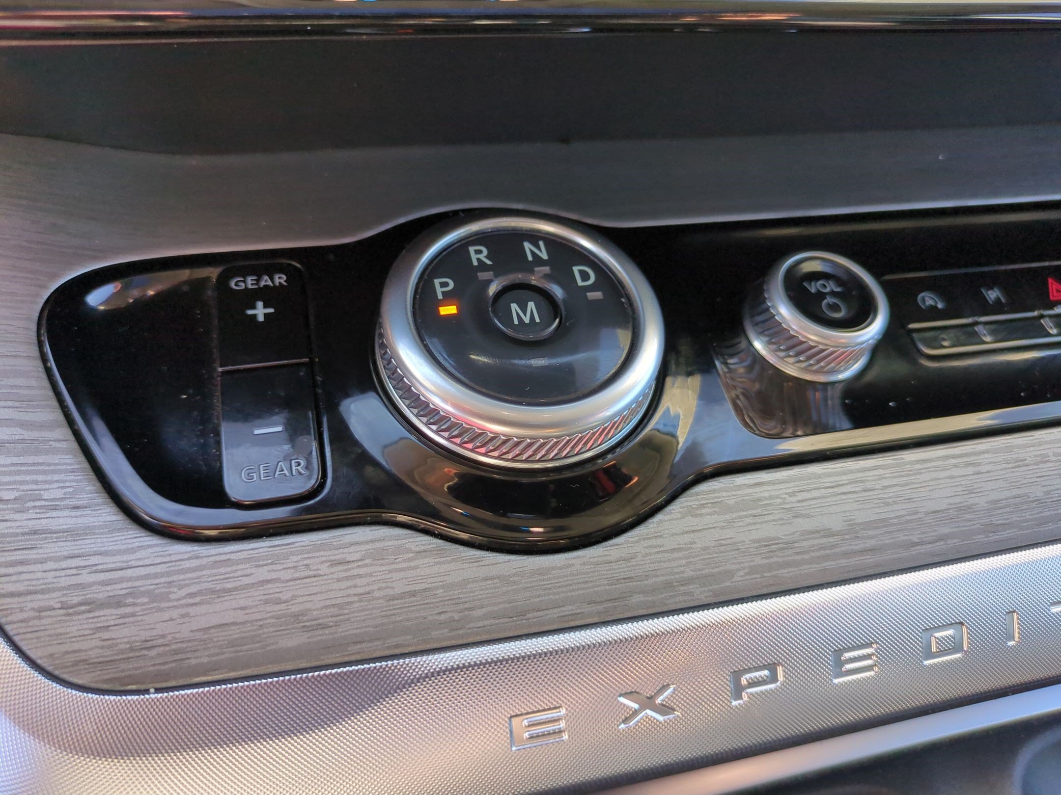 Certified 2025 Ford Expedition Max Platinum AWD/4WD image 29