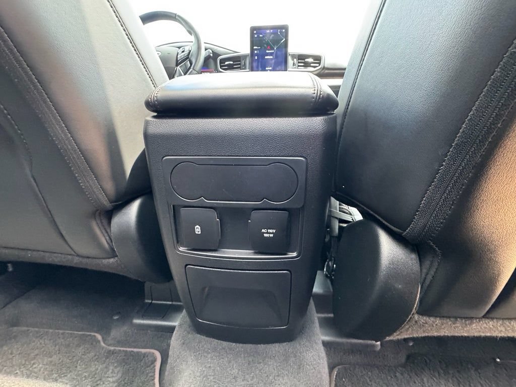 Certified 2022 Ford Explorer Platinum w/ Equipment Group 601A AWD/4WD image 19