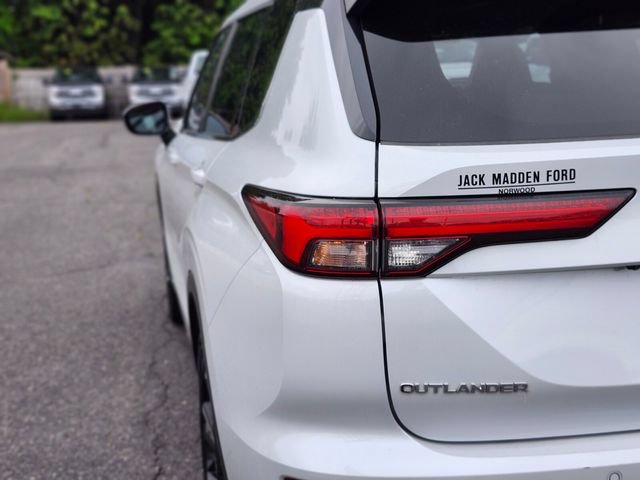 Used 2022 Mitsubishi Outlander SEL AWD/4WD image 9