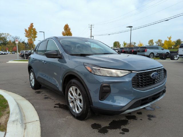 Certified 2024 Ford Escape Active AWD/4WD image 7
