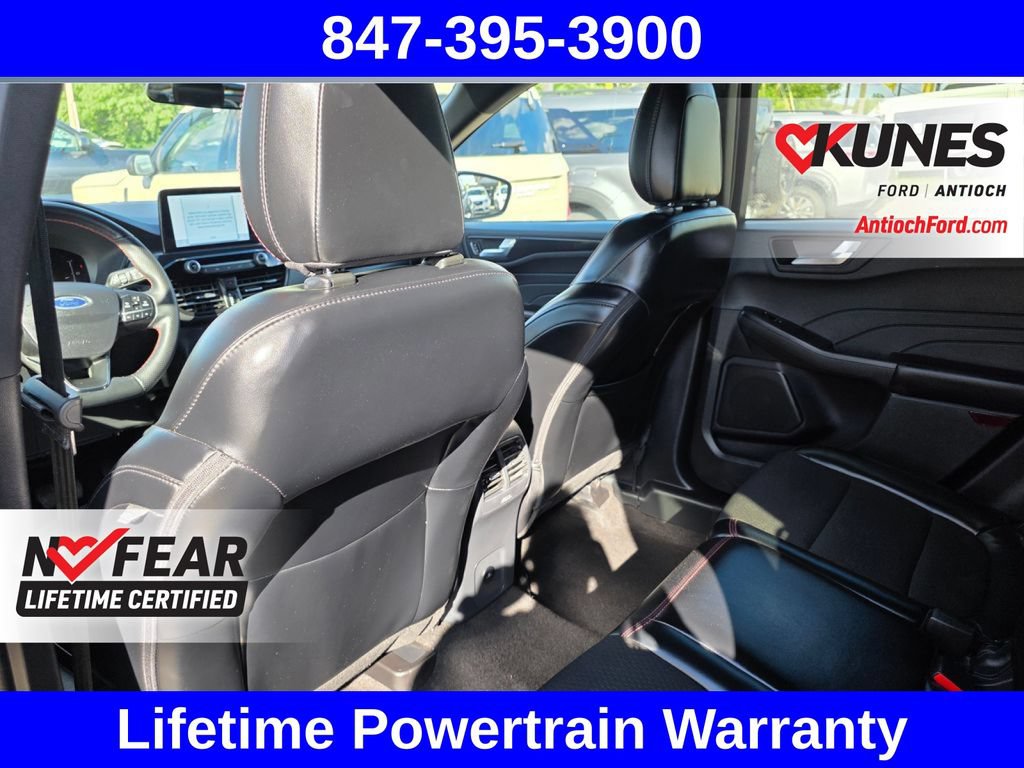 Certified 2025 Ford Escape ST-Line AWD/4WD image 32