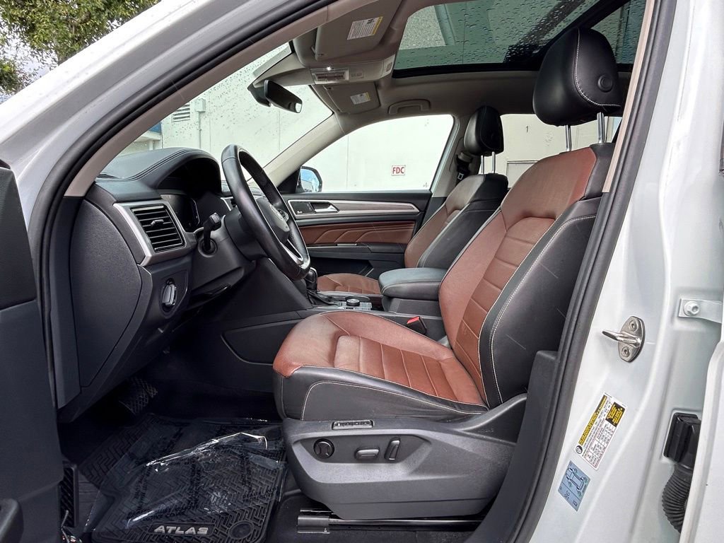 Used 2021 Volkswagen Atlas SEL Premium AWD/4WD image 9