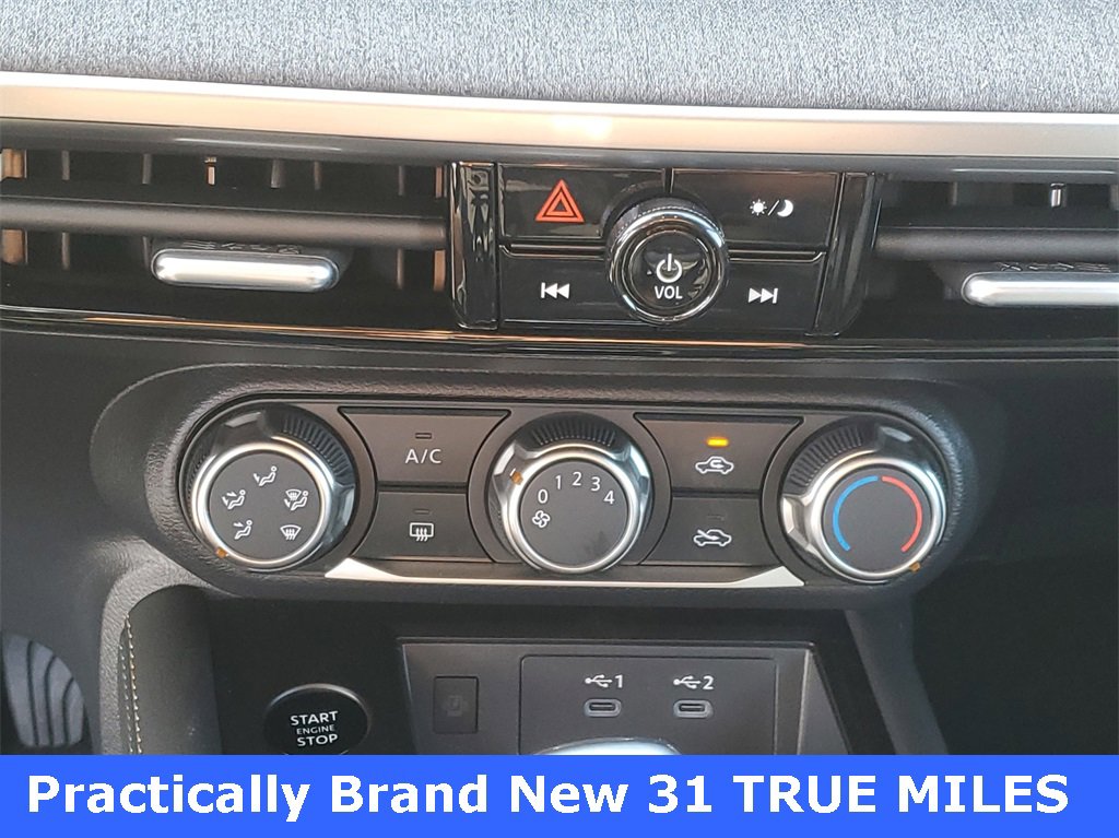 Used 2025 Nissan Kicks SV image 23