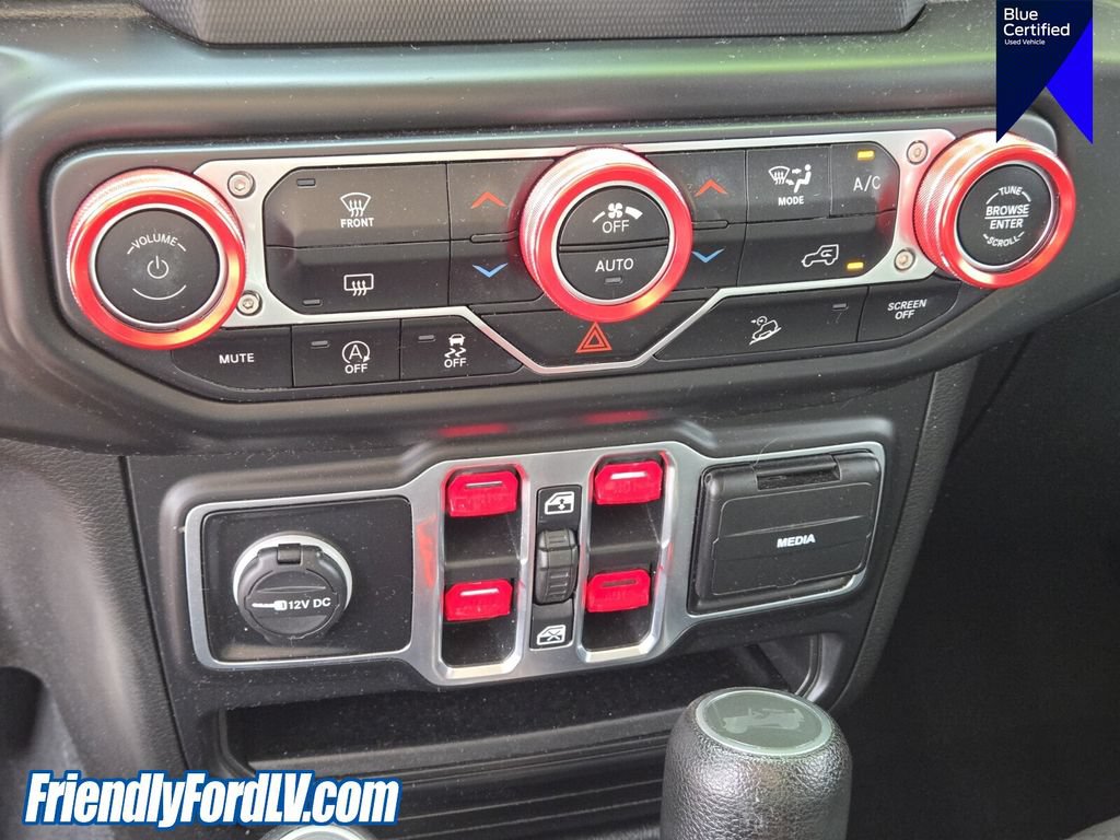 Used 2020 Jeep Wrangler Unlimited Sahara AWD/4WD image 26