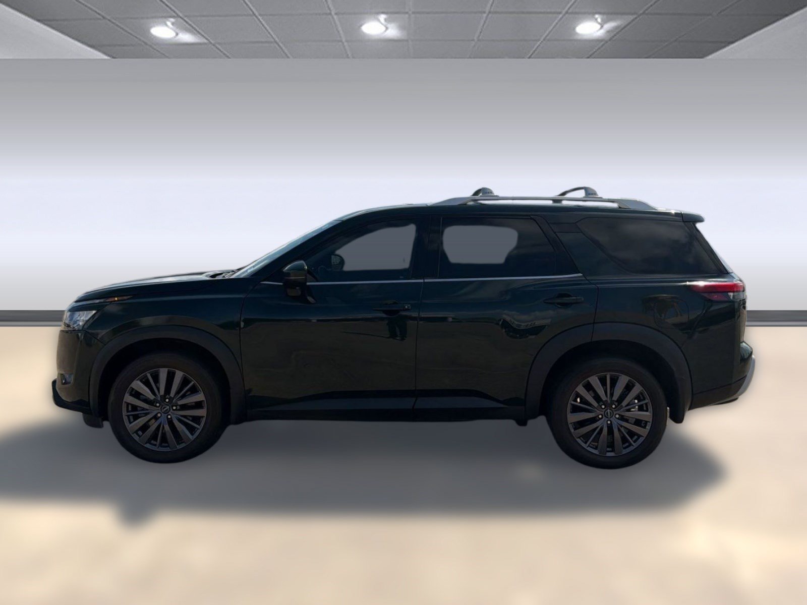 Used 2024 Nissan Pathfinder SL FWD image 2