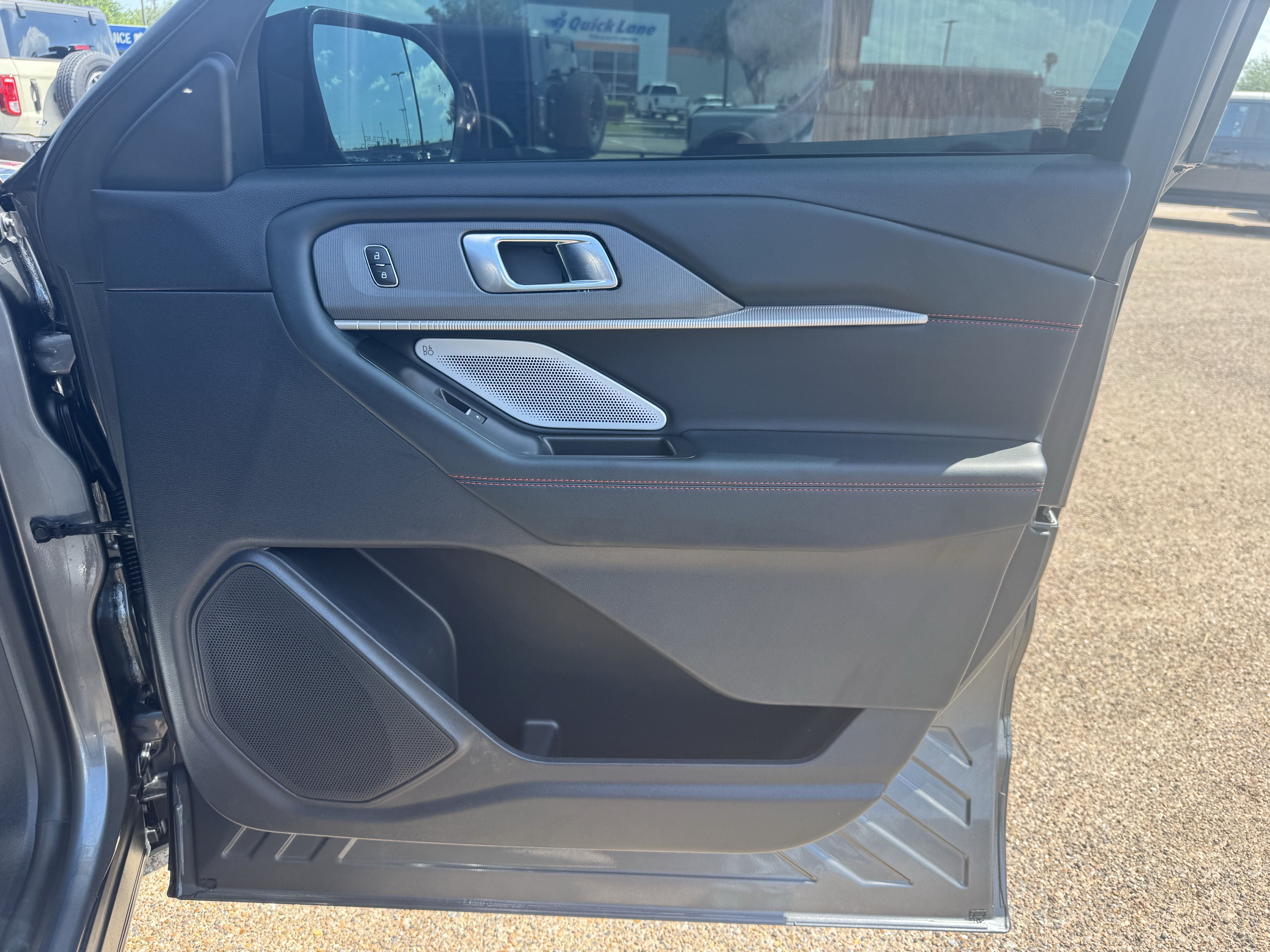 Certified 2025 Ford Explorer ST w/ Sun And Sound Package AWD/4WD image 35