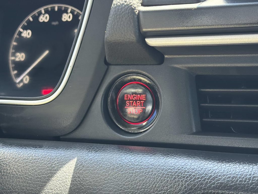 Used 2025 Honda Pilot EX-L image 26