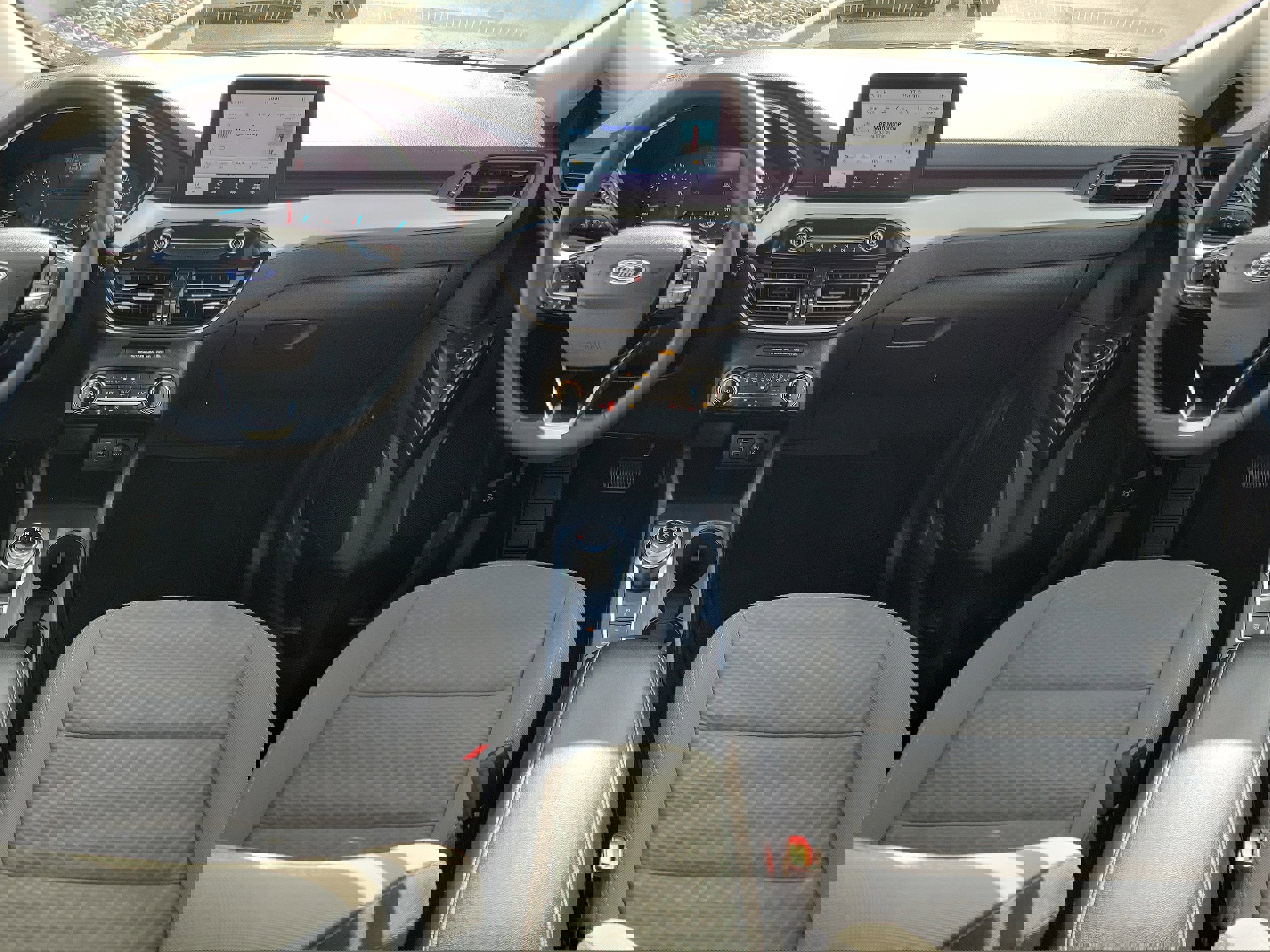 Certified 2022 Ford Escape SE w/ Cold Weather Package image 13