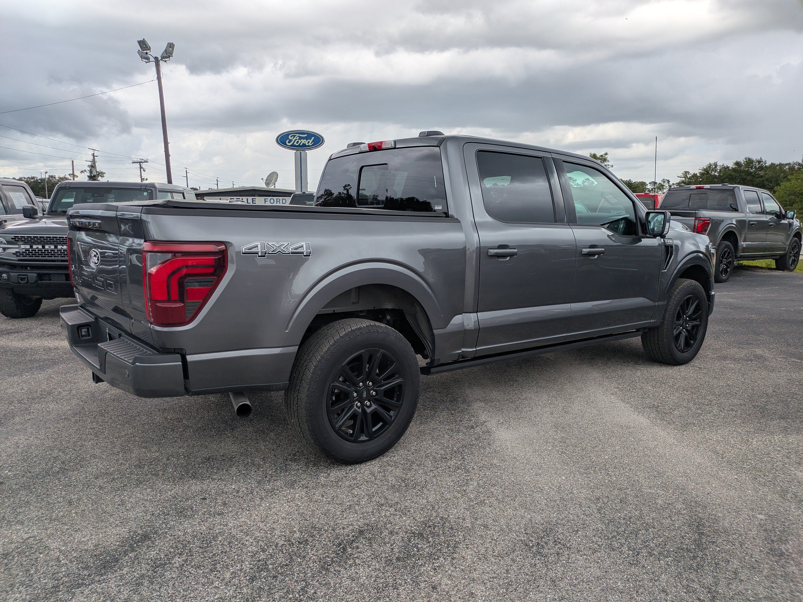 Certified 2025 Ford F150 Platinum AWD/4WD image 4