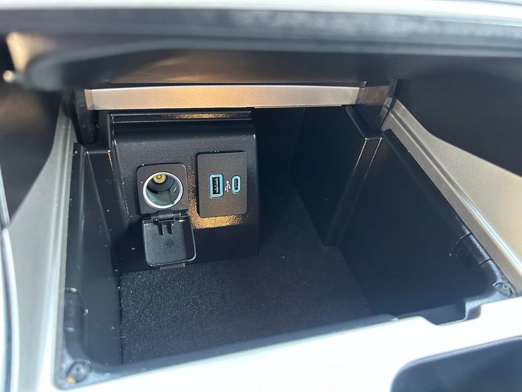Certified 2023 Ford Explorer XLT w/ Equipment Group 202A RWD image 23
