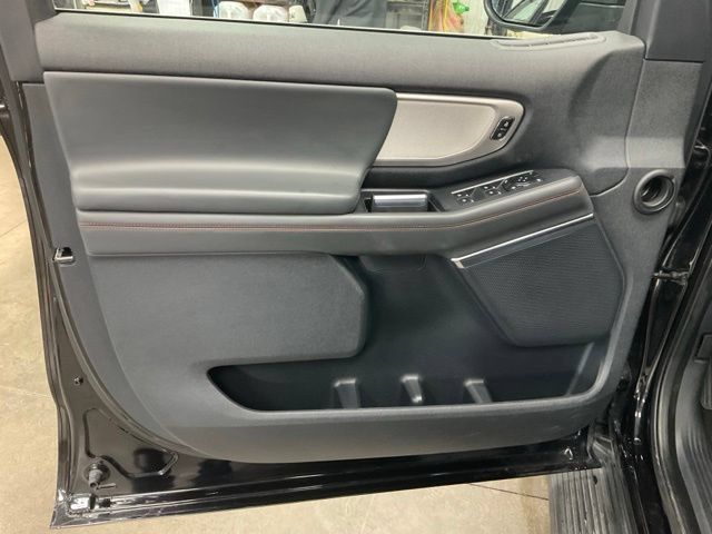 Certified 2025 Ford Expedition Max Active AWD/4WD image 5