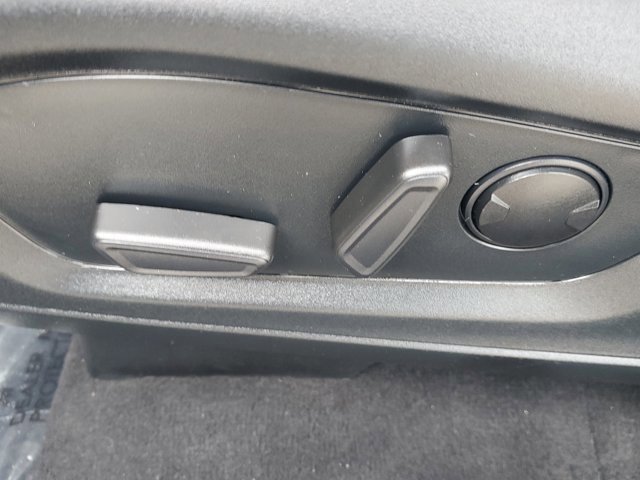 Certified 2023 Ford Explorer XLT w/ Equipment Group 202A image 25