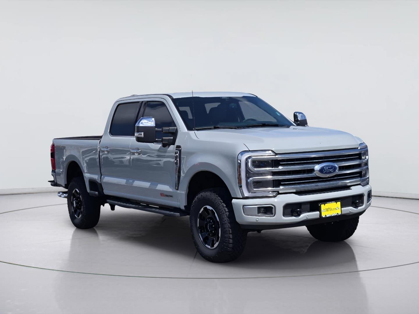 Certified 2026 Ford F250 Platinum w/ Platinum Plus Package AWD/4WD image 3