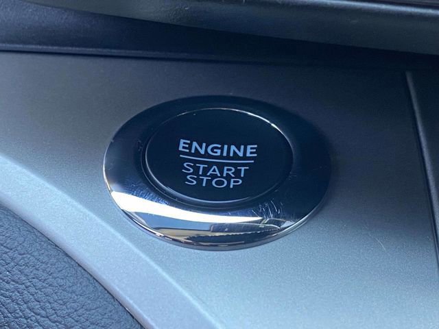 Certified 2022 Ford Explorer XLT w/ Equipment Group 202A AWD/4WD image 28