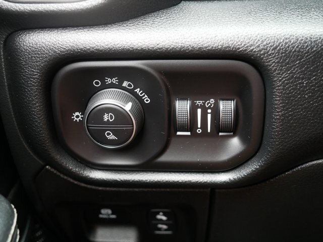 Used 2022 RAM 1500 Laramie AWD/4WD image 22
