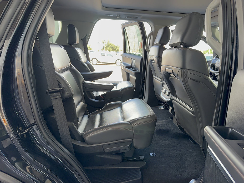 Certified 2025 Ford Expedition Active RWD image 15