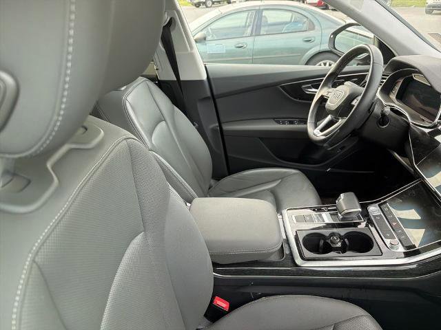 Used 2020 Audi Q8 Premium Plus AWD/4WD image 17