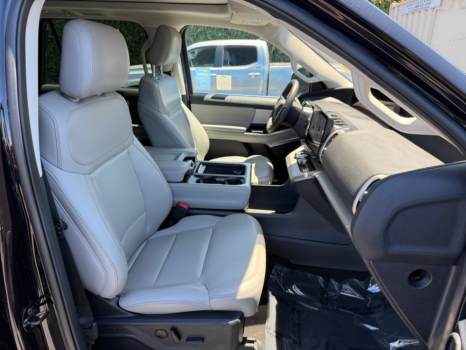 Certified 2025 Ford Expedition Active AWD/4WD image 20