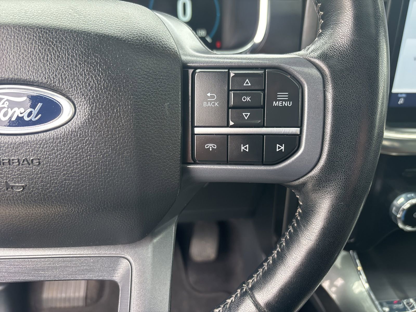 Certified 2023 Ford F150 Lariat w/ Equipment Group 502A High image 51