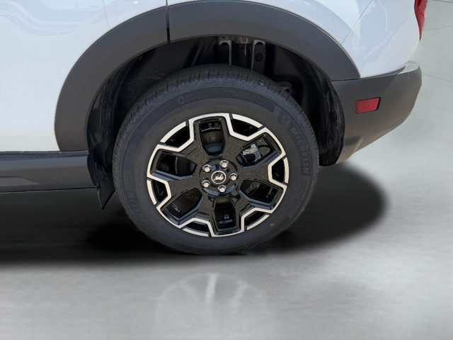 Certified 2025 Ford Bronco Sport Outer Banks w/ Outer Banks Tech Package+ AWD/4WD image 29