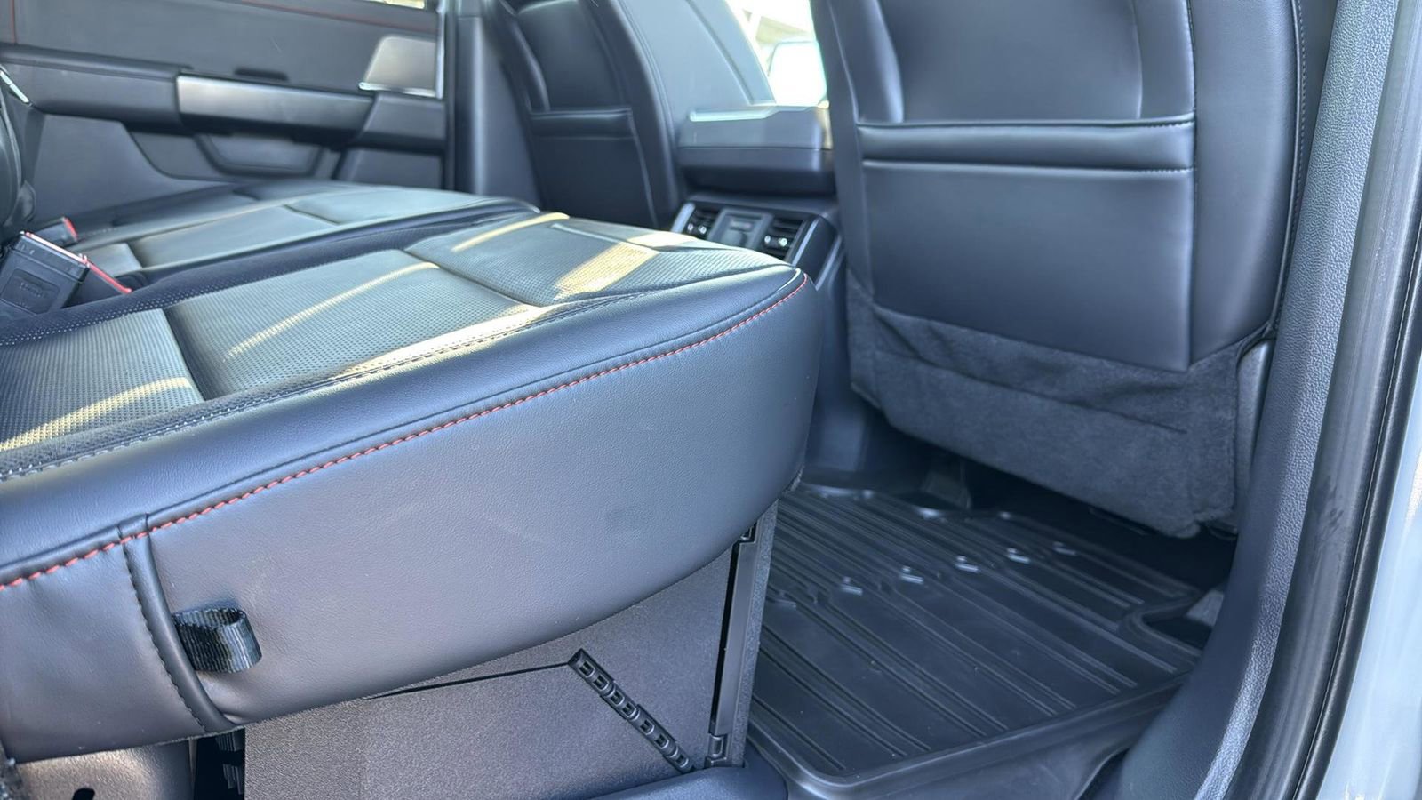 Certified 2025 Ford F150 Raptor image 27