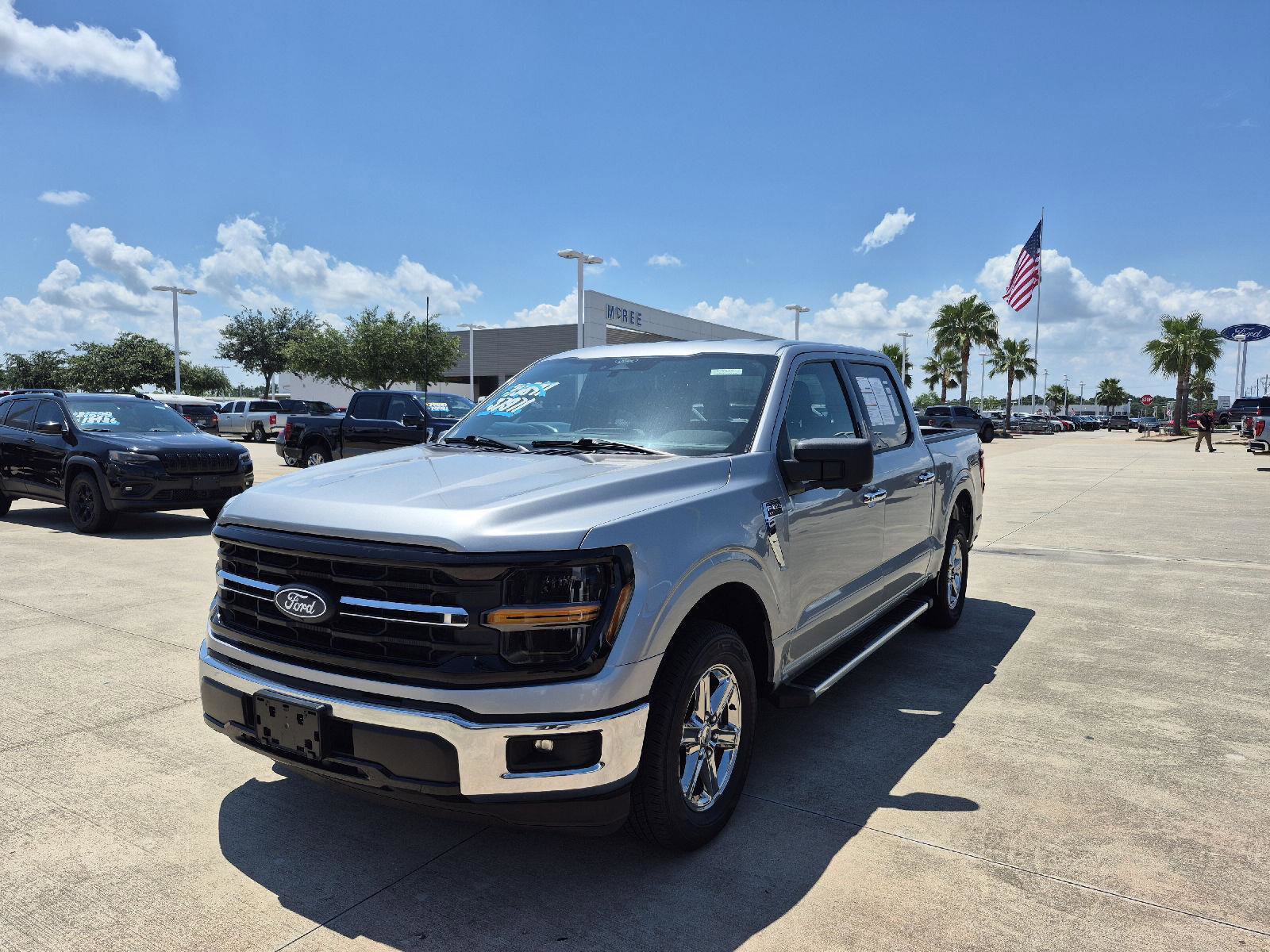Certified 2024 Ford F150 XLT w/ Mobile Office Package RWD image 1