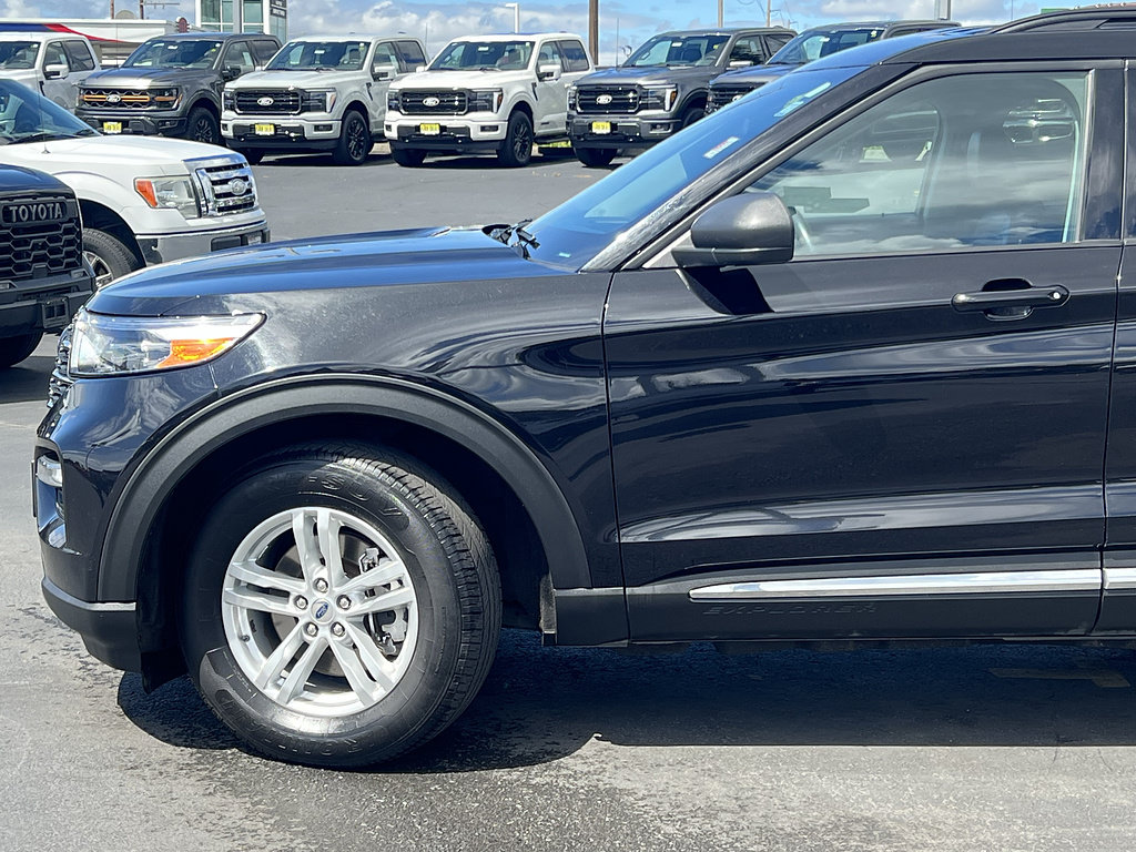 Certified 2023 Ford Explorer XLT w/ Equipment Group 202A AWD/4WD image 12