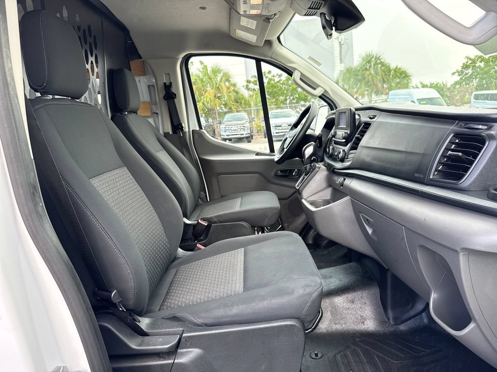 Certified 2025 Ford Transit 250 Low Roof w/ Exterior Upgrade Package RWD image 23