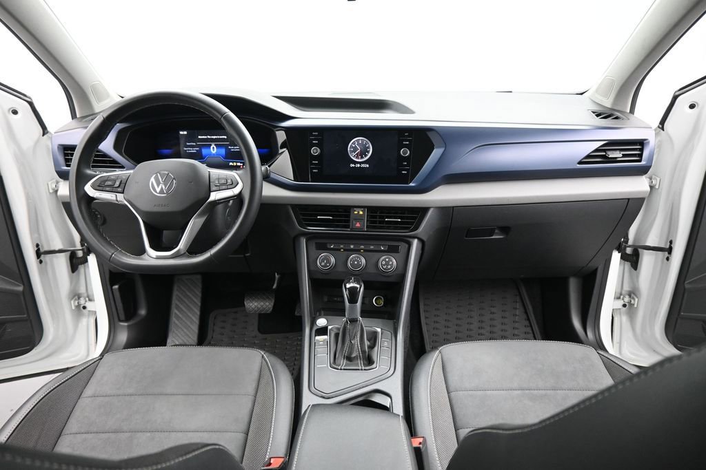 Used 2022 Volkswagen Taos SE FWD image 17