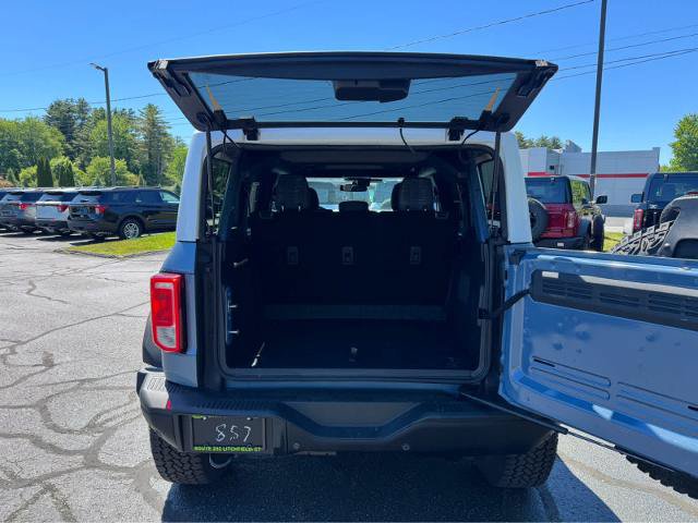 Certified 2025 Ford Bronco Heritage Edition AWD/4WD image 5
