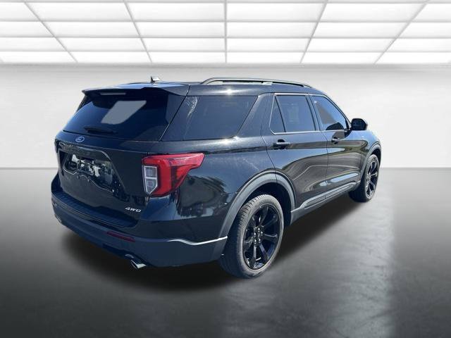 Certified 2023 Ford Explorer ST-Line AWD/4WD image 3