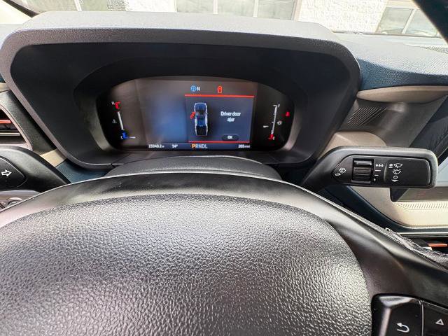 Certified 2025 Ford Maverick Lariat w/ 4K Tow Package AWD/4WD image 17