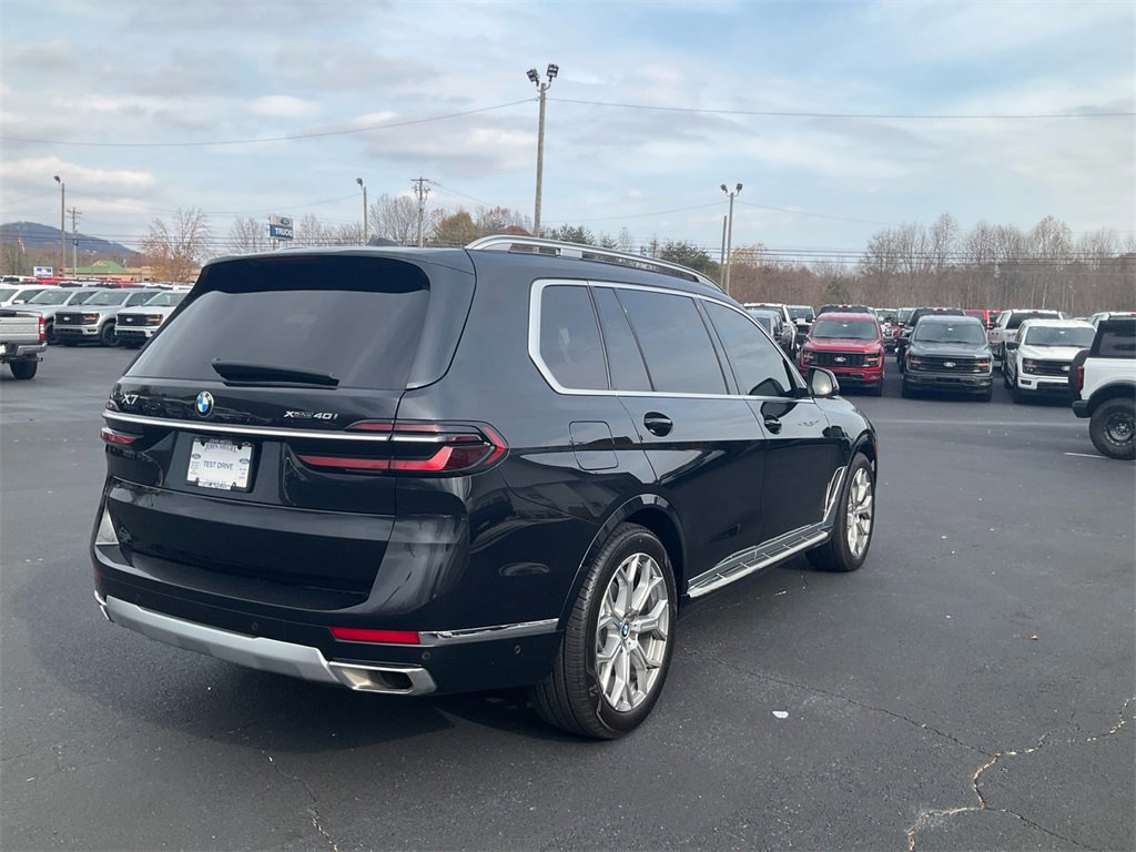 Used 2023 BMW X7 xDrive40i w/ Premium Package image 3