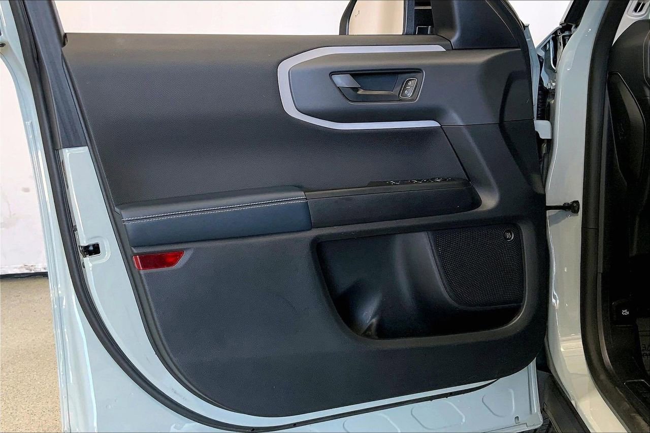 Certified 2022 Ford Bronco Sport Outer Banks w/ Tech Package image 25