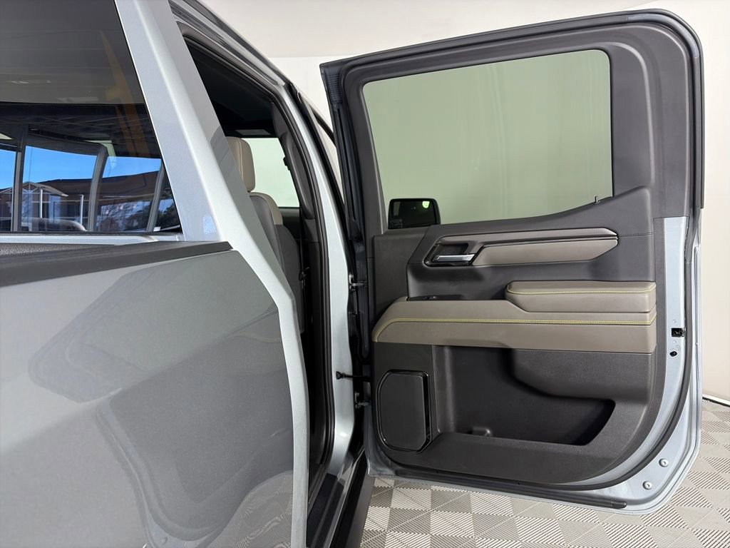 Used 2023 Chevrolet Silverado 1500 ZR2 w/ Technology Package image 28