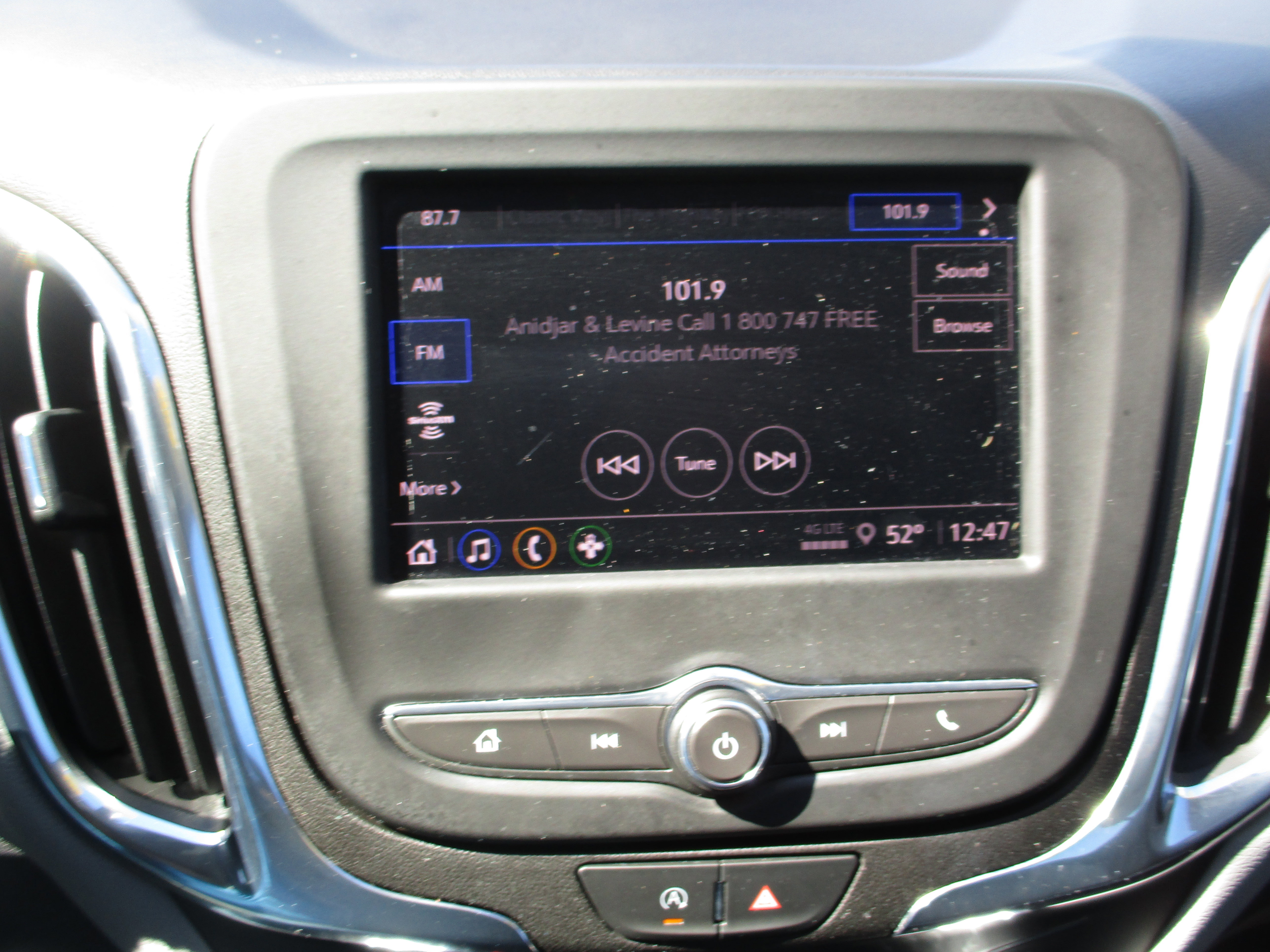 Used 2023 Chevrolet Equinox LS w/ Midnight Edition image 16