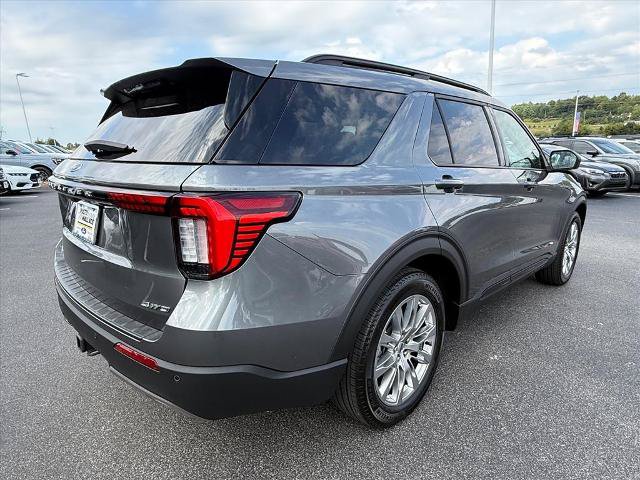 Certified 2026 Ford Explorer Active w/ Active Comfort Package AWD/4WD image 7