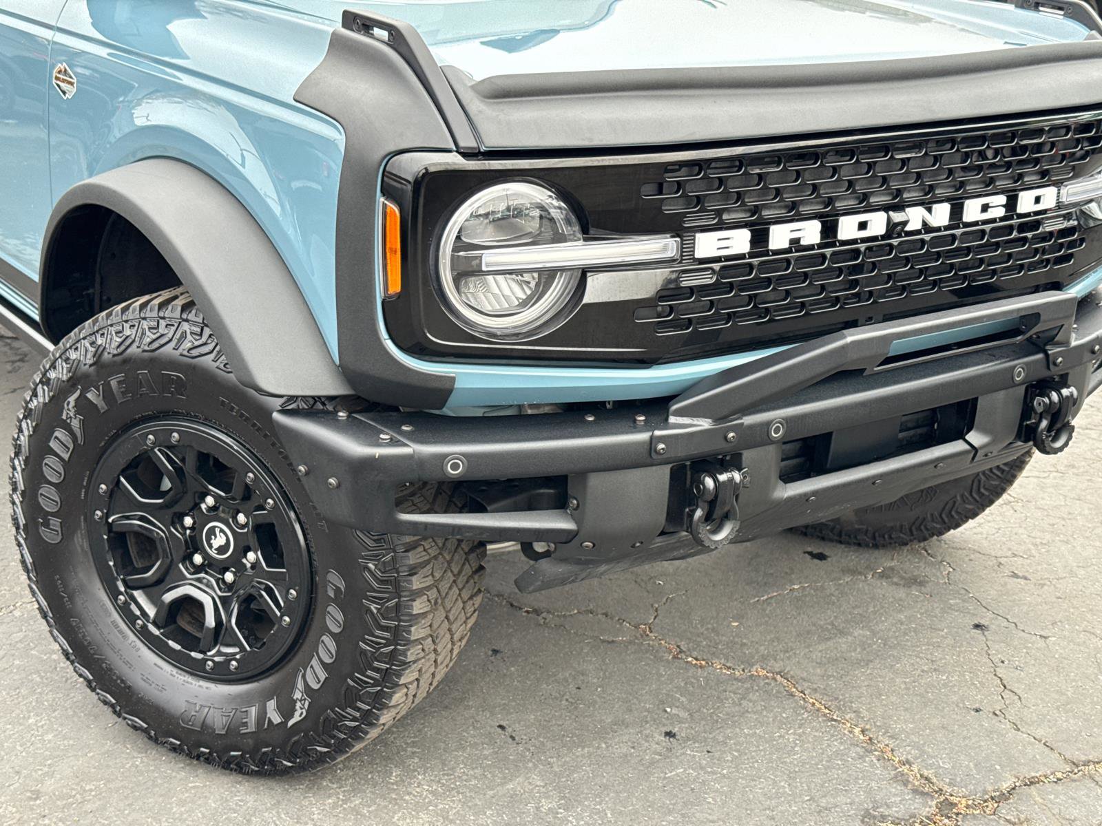 Certified 2023 Ford Bronco Wildtrak image 3