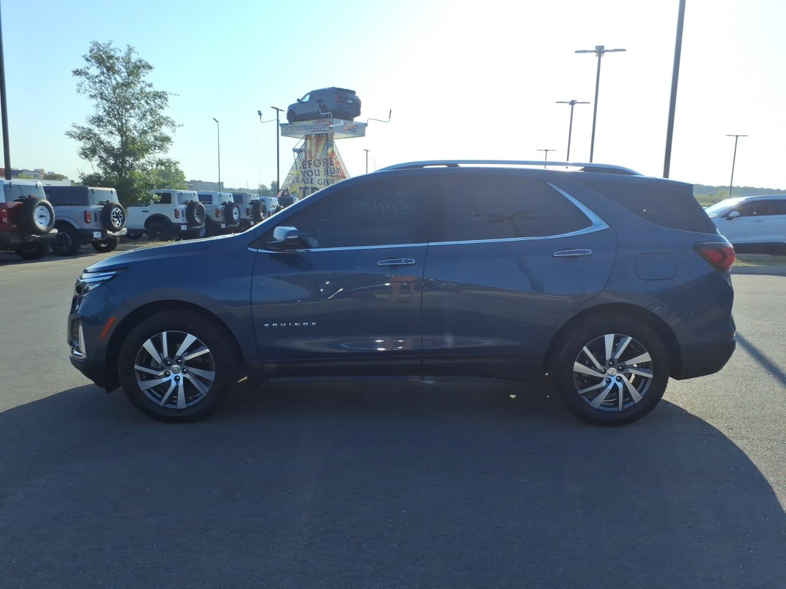 Used 2024 Chevrolet Equinox Premier FWD image 6