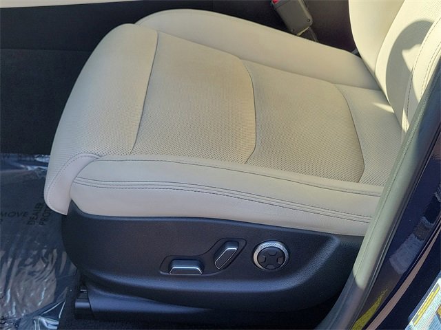 Used 2022 Genesis GV70 2.5T w/ Select Package image 21