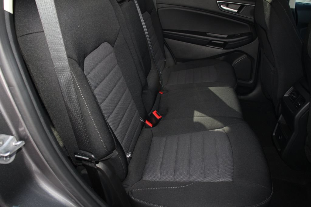 Certified 2023 Ford Edge SE w/ Black Appearance Package AWD/4WD image 26