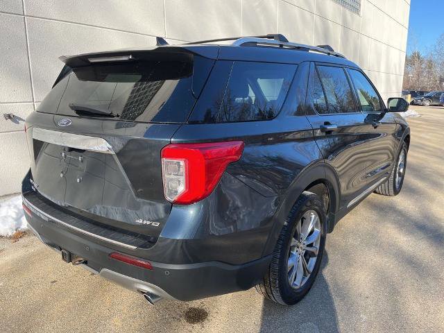 Certified 2022 Ford Explorer Limited w/ Equipment Group 301A image 3
