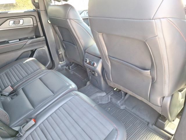 Certified 2025 Ford Explorer ST-Line w/ Premium Package image 24