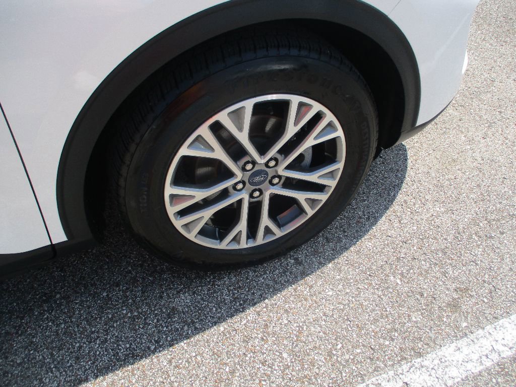 Certified 2022 Ford Escape SEL image 25