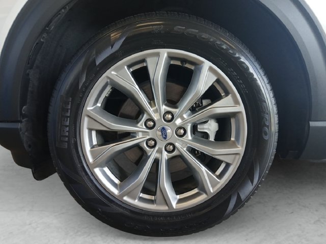 Certified 2022 Ford Explorer XLT w/ Equipment Group 202A RWD image 24