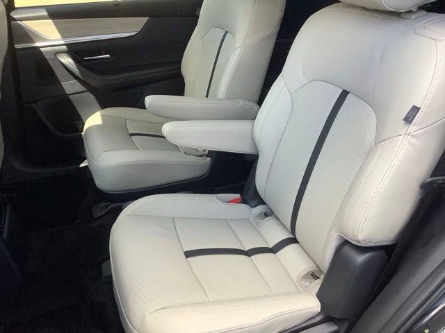 Used 2024 MAZDA CX-90 3.3 Turbo w/ Preferred Package image 29